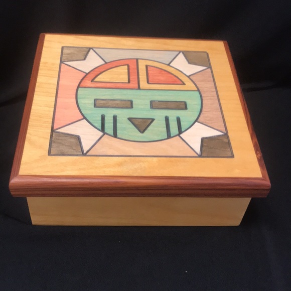 Rick Honyouti Hopi Sunface Wooden Box with Lid - Picture 6 of 10
